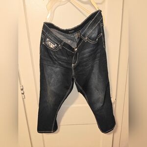 ZCO Blue Jeans Premium Women's 22W  Fancy Decals On Pockets Western Short